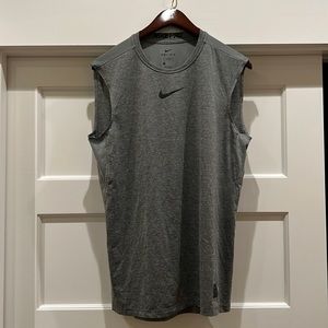 Nike Pro Dri-FIT Fitted Sleeveless Top